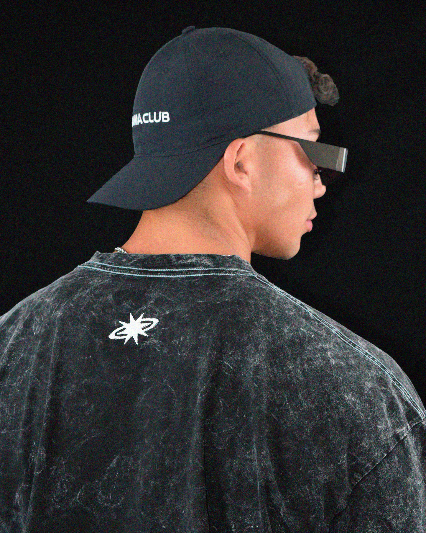 Polera washed de edición limitada con bordado tribal en blanco o rosa – algodón peruano premium, Urania Club