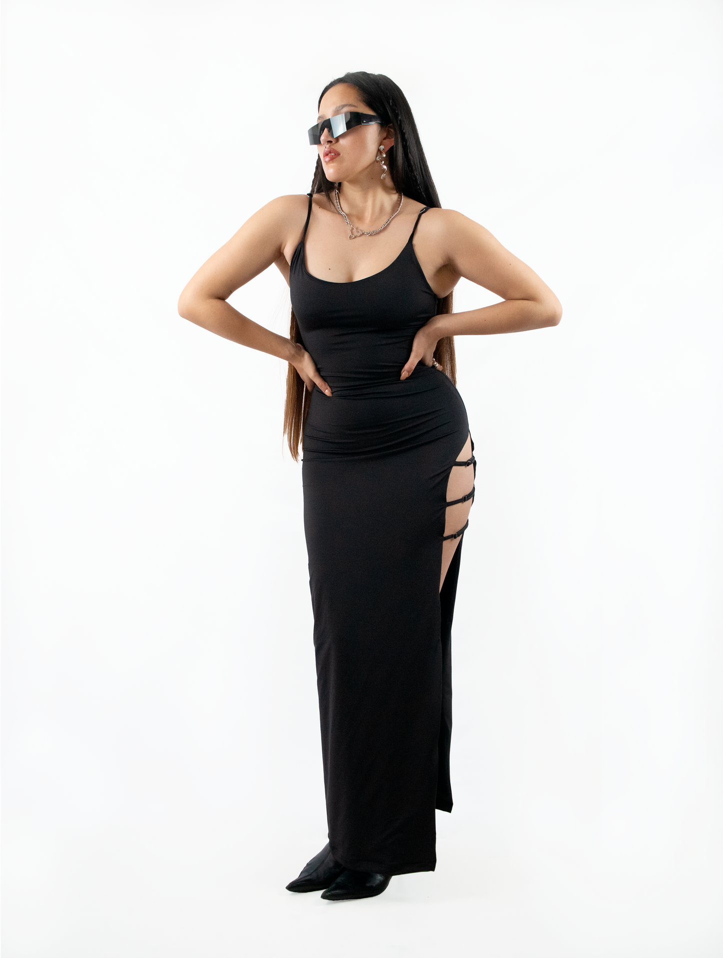 Vestido largo negro ajuste favorecedor