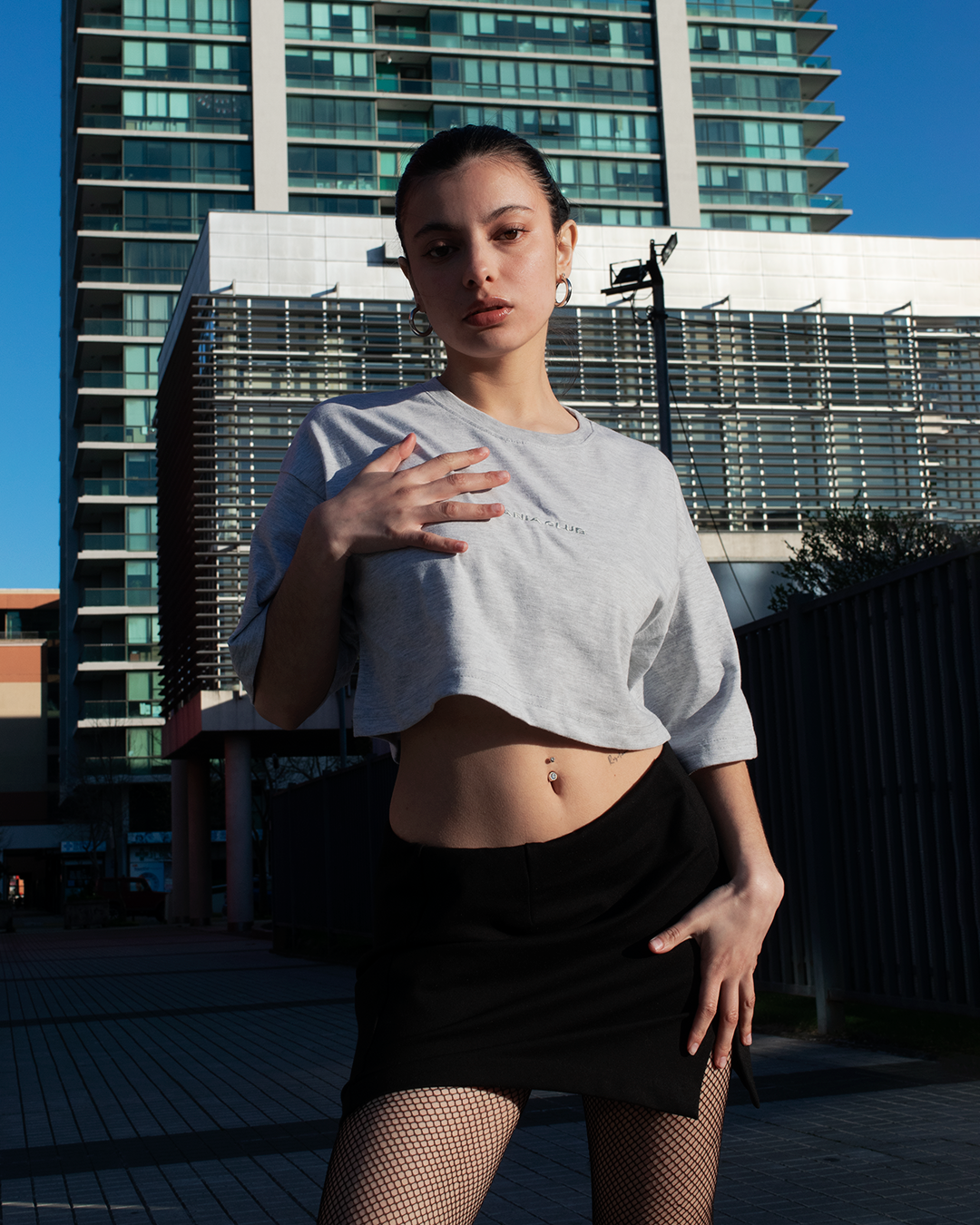 polera de algodón estilo crop
