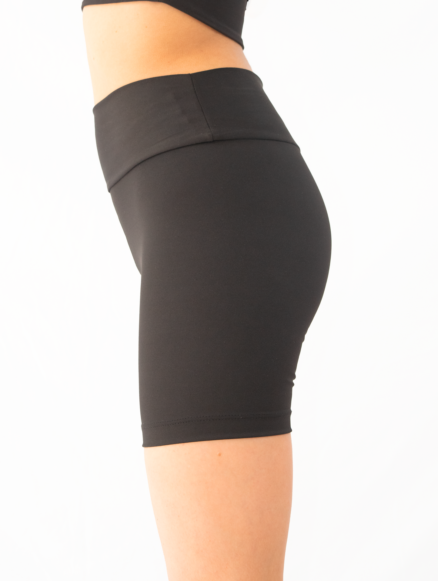 short biker de alta calidad negro