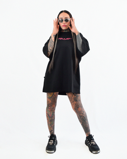 Polera negra de algodón peruano 100% con bordado Urania Club o Tribal – estilo minimalista y elegante, Urania Club