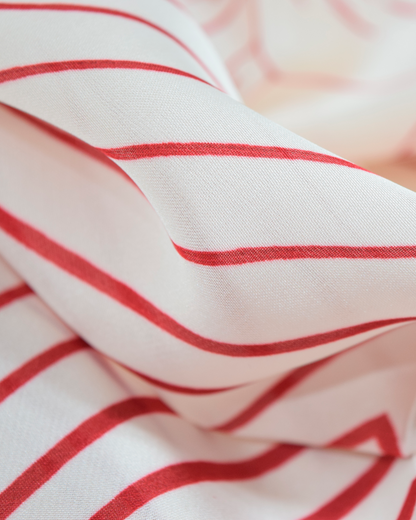 Pañuelo de seda floral rojo y blanco para mujer