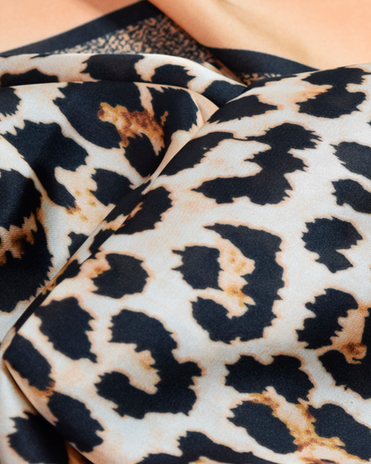 Pañuelo suave y ligero de poliéster diseño animal print