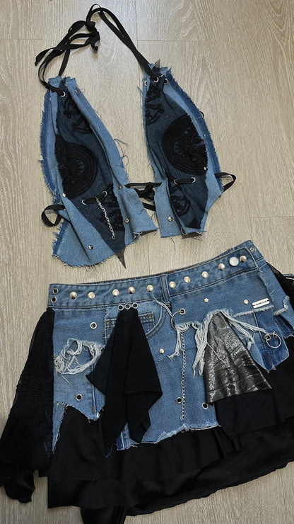 Conjunto Riot Doll de denim mostrado desde la parte posterior - Urania Club