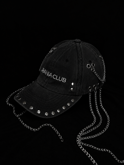 Gorra Washed Metal Cap negra con cadenas metálicas - Urania Club